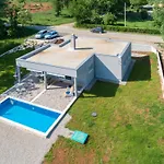 Mit Eigenem Pool By Interhome Casa de Férias *
