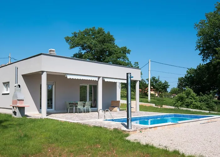 Mit Eigenem Pool By Interhome Labin (Istria)