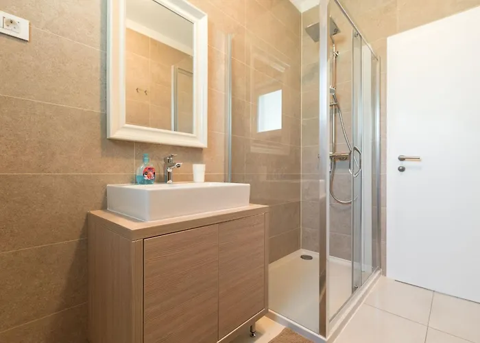Vakantiehuis Mit Eigenem Pool By Interhome Labin (Istria)